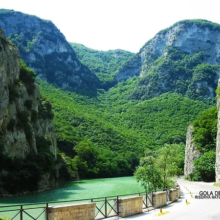 Con Vista Alojamento de Acomodação e Pequeno-almoço 3*